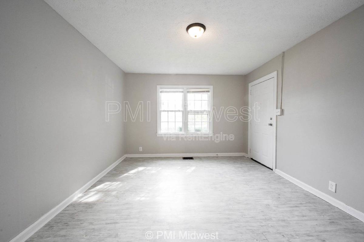 House for rent at 270 S Lasalle St, Indianapolis, IN 46201