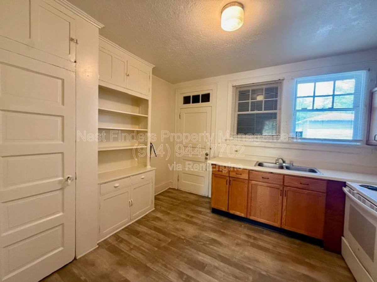 House for rent at 2309 College St, Jacksonville, FL 32204