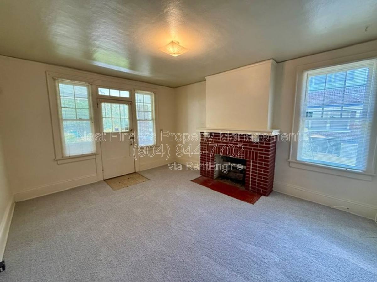 House for rent at 2309 College St, Jacksonville, FL 32204