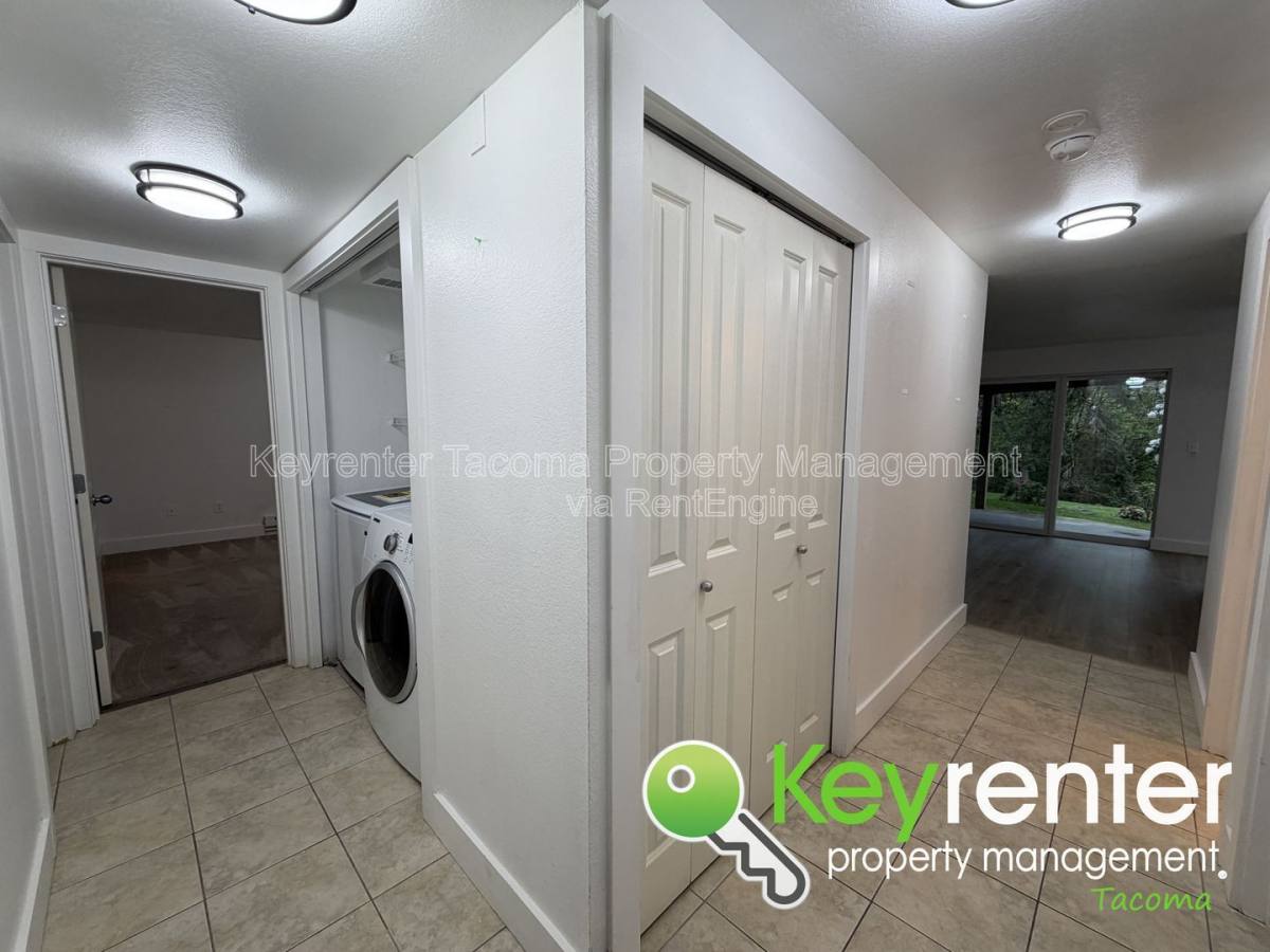 Condo for rent at 3008 N Narrows Dr #A103, Tacoma, WA 98407