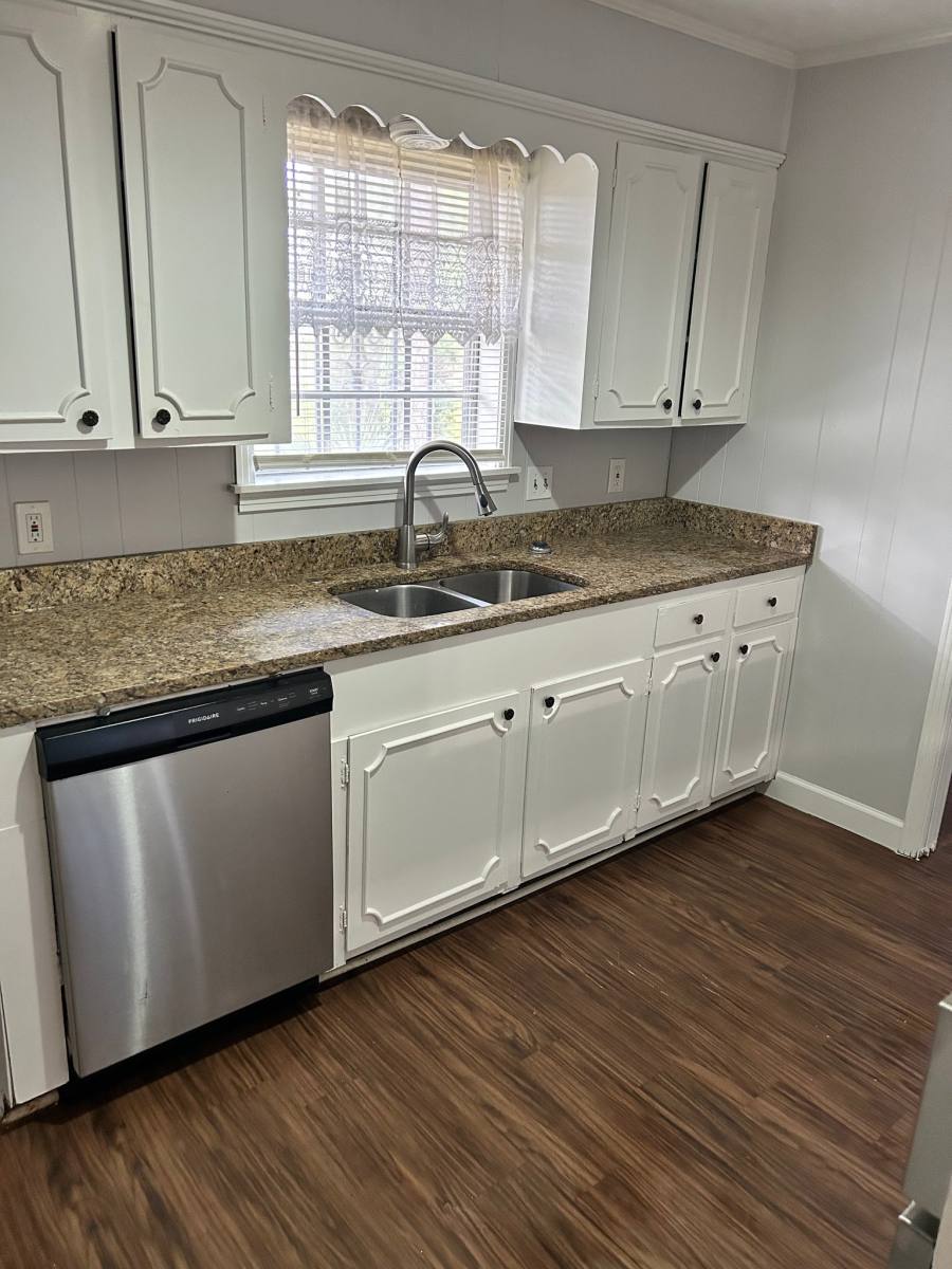 House for rent at 102 Pine Island, Jackson, MS 39206