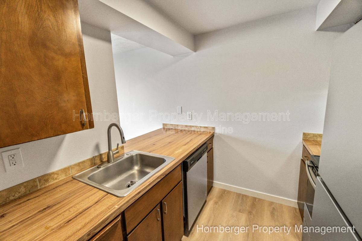 Apartment for rent at 2807 E Boone Ave #3, Spokane, WA 99202