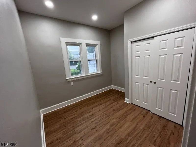 Apartment for rent at 339 Valley Brook Ave #1E, Lyndhurst, NJ 07071