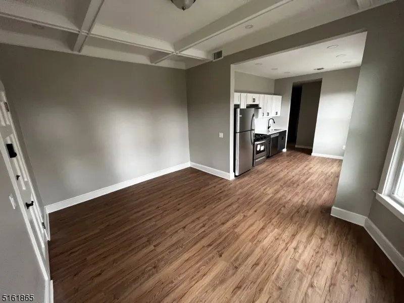 Apartment for rent at 339 Valley Brook Ave #1E, Lyndhurst, NJ 07071