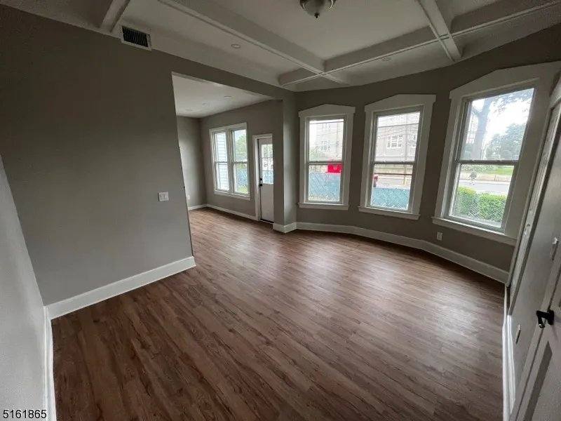 Apartment for rent at 339 Valley Brook Ave #1E, Lyndhurst, NJ 07071