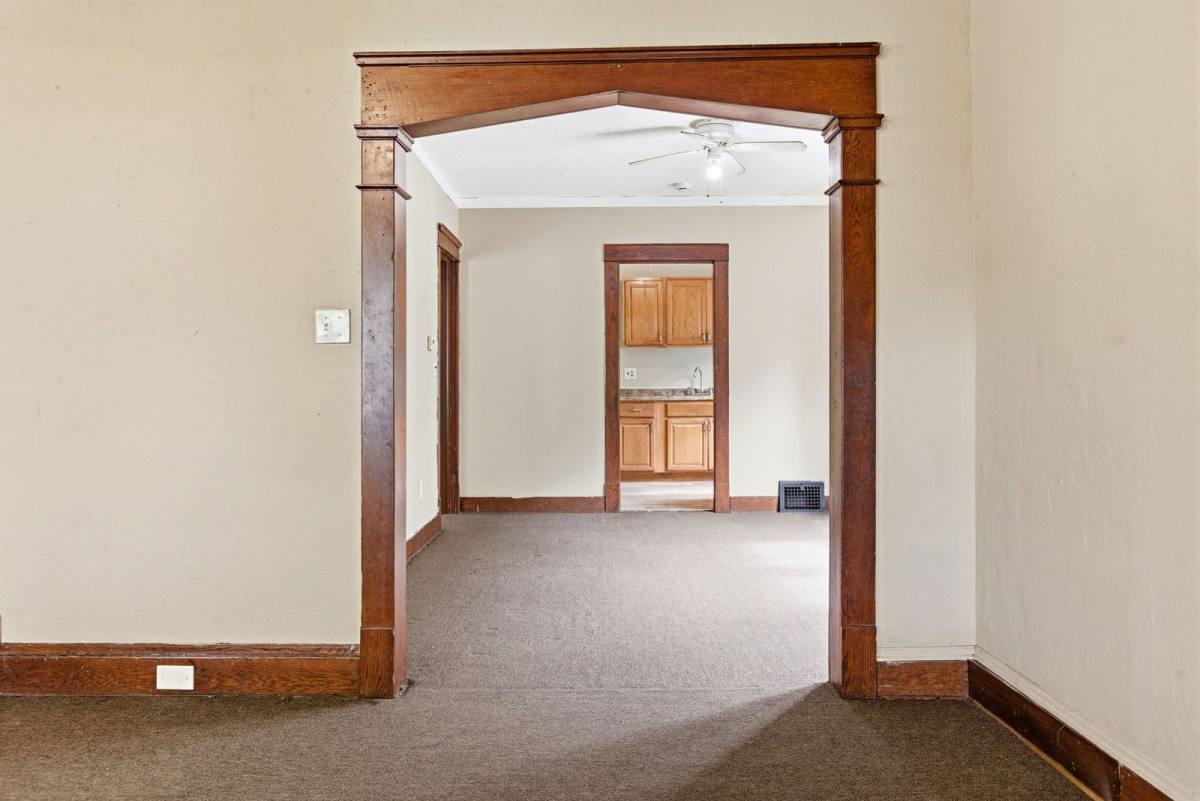 Apartment for rent at 13615 Earlwood Rd, Cleveland, OH 44110