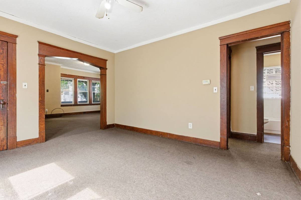 Apartment for rent at 13615 Earlwood Rd, Cleveland, OH 44110