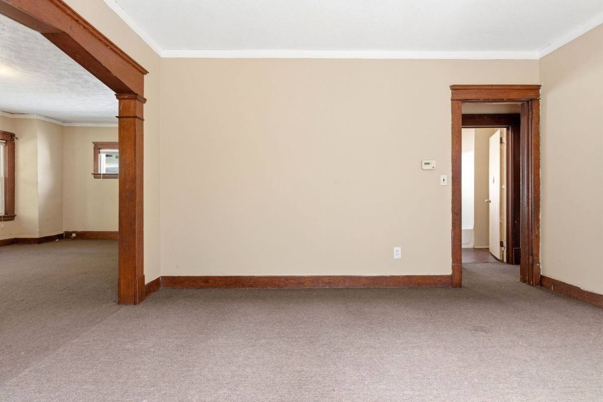 Apartment for rent at 13615 Earlwood Rd, Cleveland, OH 44110