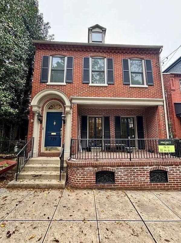 House for rent at 729 E Orange St, Lancaster, PA 17602