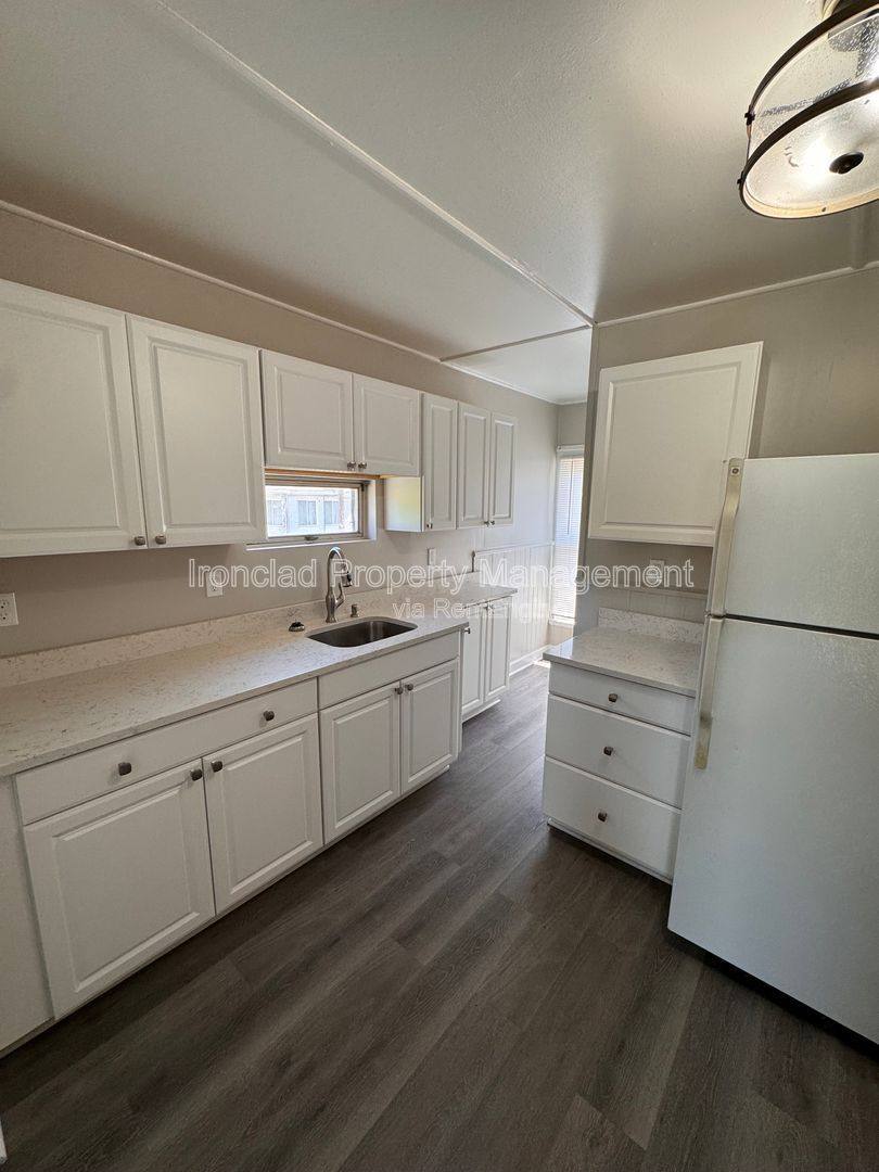 Apartment for rent at 76 Church St #2, Wallingford, CT 06492