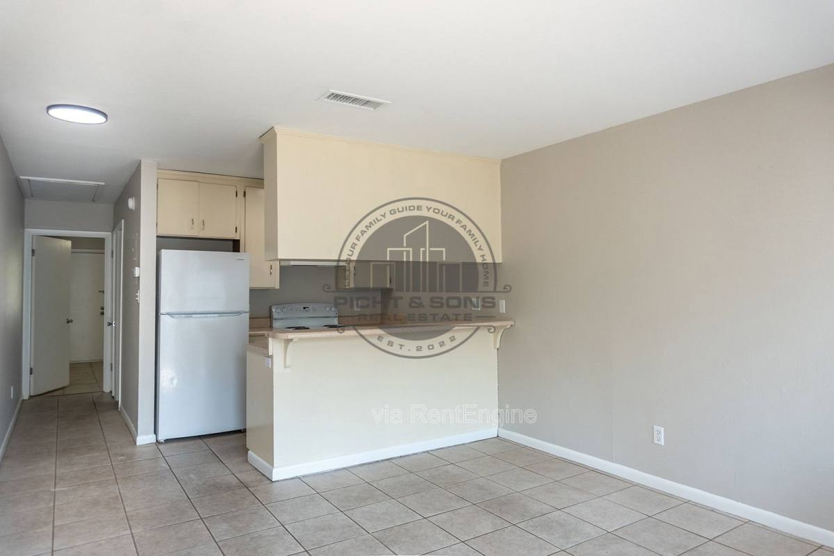 Apartment for rent at 414 Hayden Rd #G, Tallahassee, FL 32304