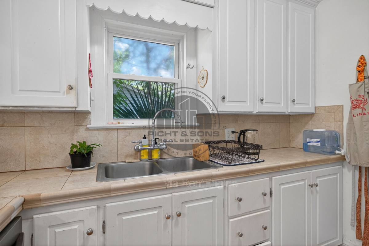 House for rent at 712 Shell St, Tallahassee, FL 32303