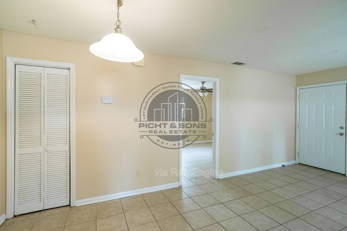 Apartment for rent at 836 Richmond St #10, Tallahassee, FL 32304