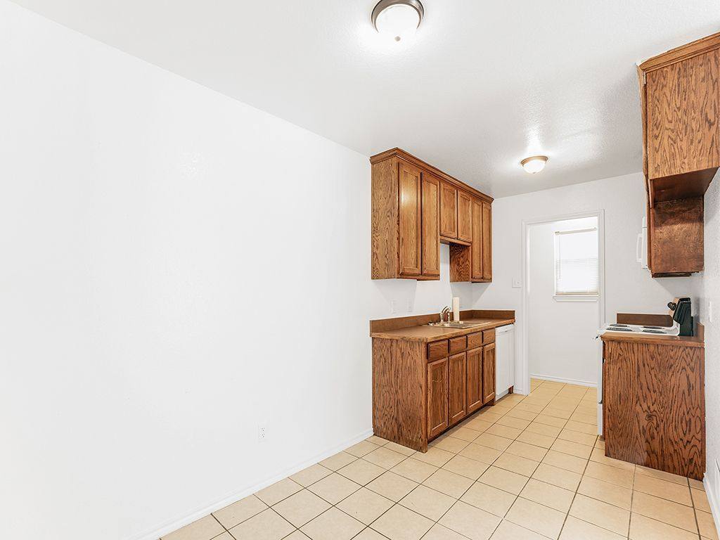 Apartment for rent at 315 Isbell Rd, Fort Worth, TX 76114