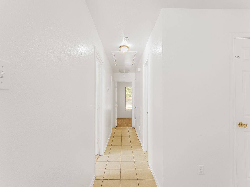 Apartment for rent at 315 Isbell Rd, Fort Worth, TX 76114