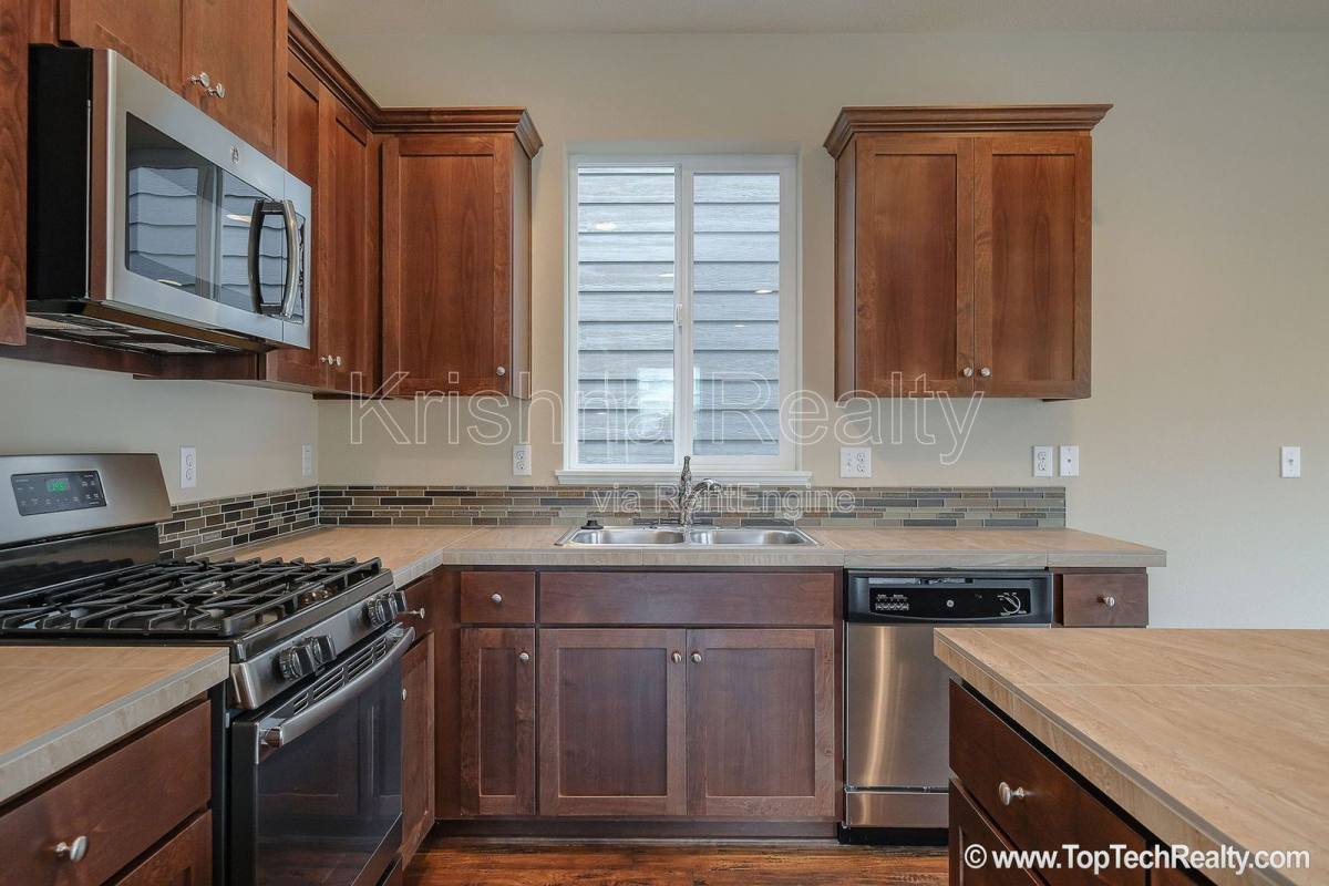 House for rent at 7252 NW Dusty Terrace, Portland, OR 97229
