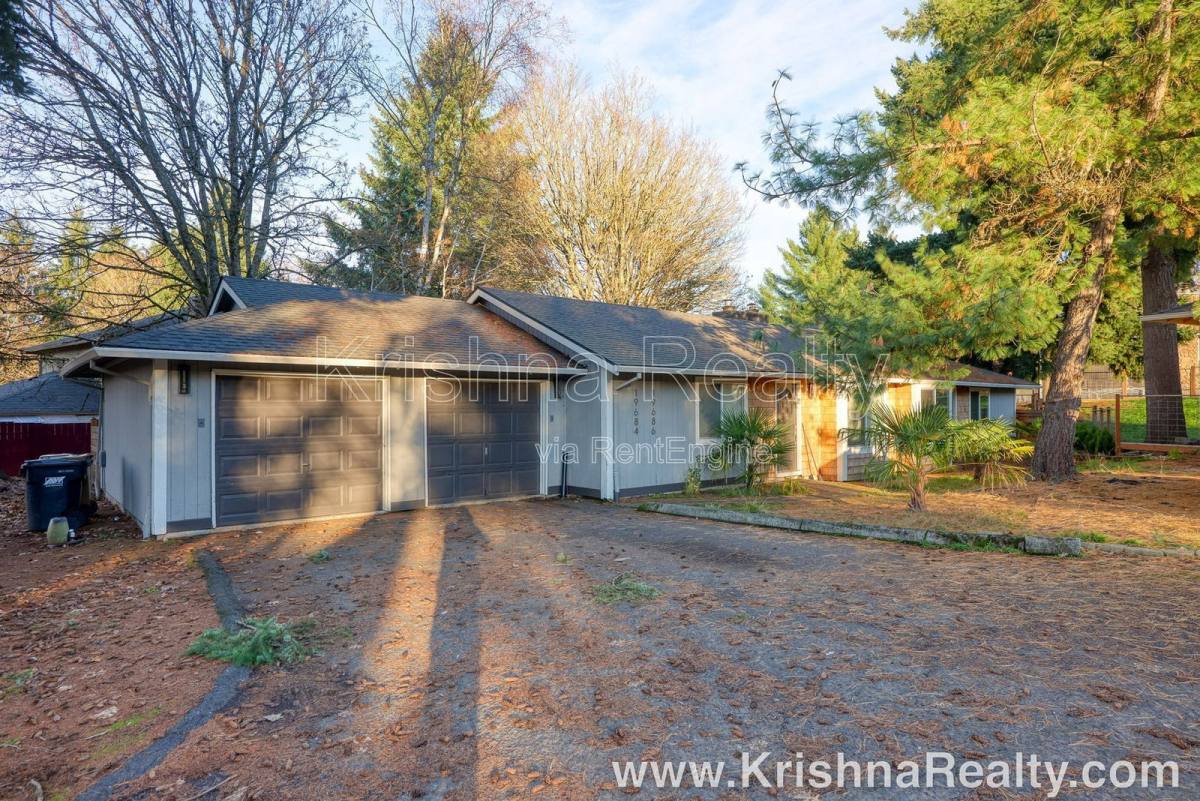 Apartment for rent at 19684 SW 68th Ave, Tualatin, OR 97062