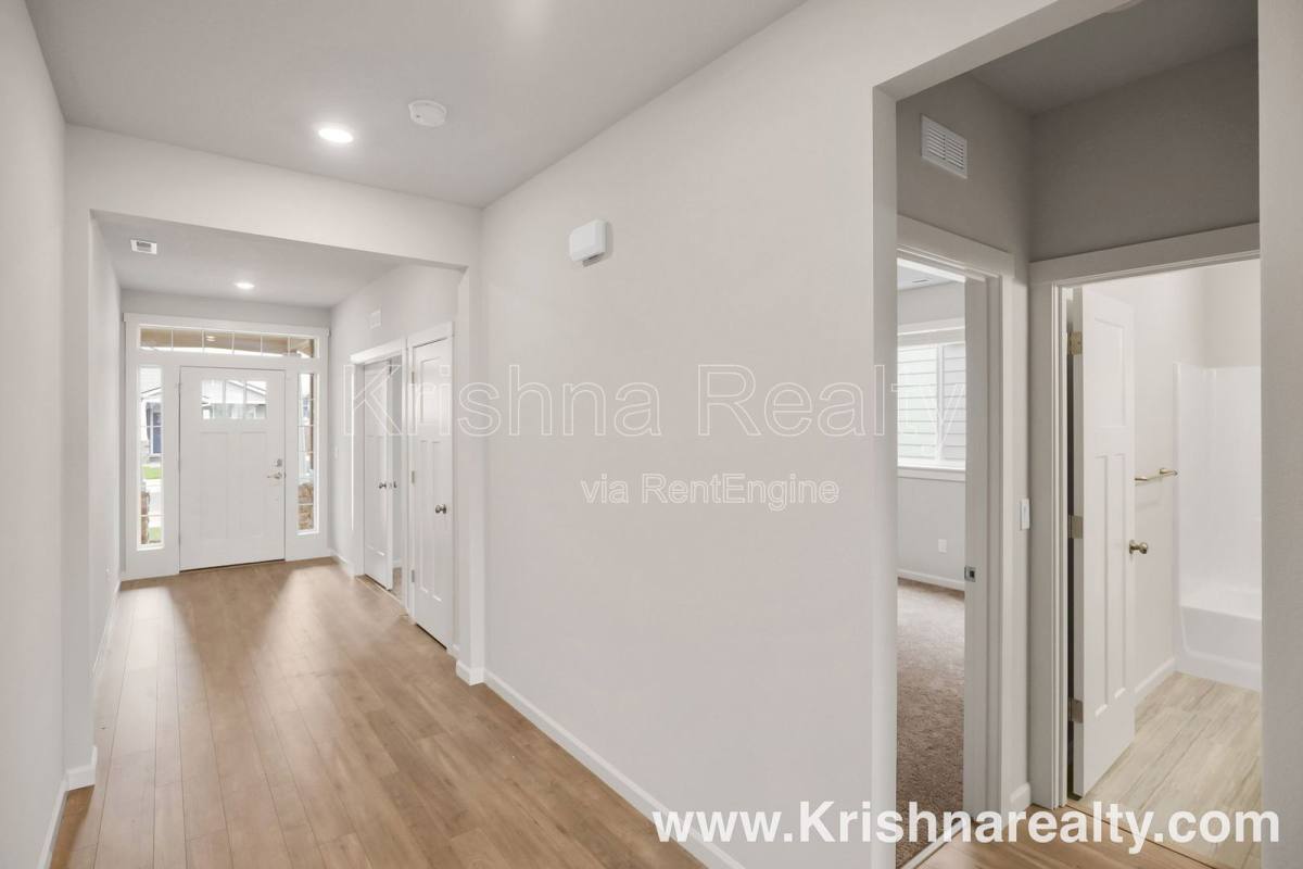 House for rent at 1115 S 32nd Ave, Hillsboro, OR 97123