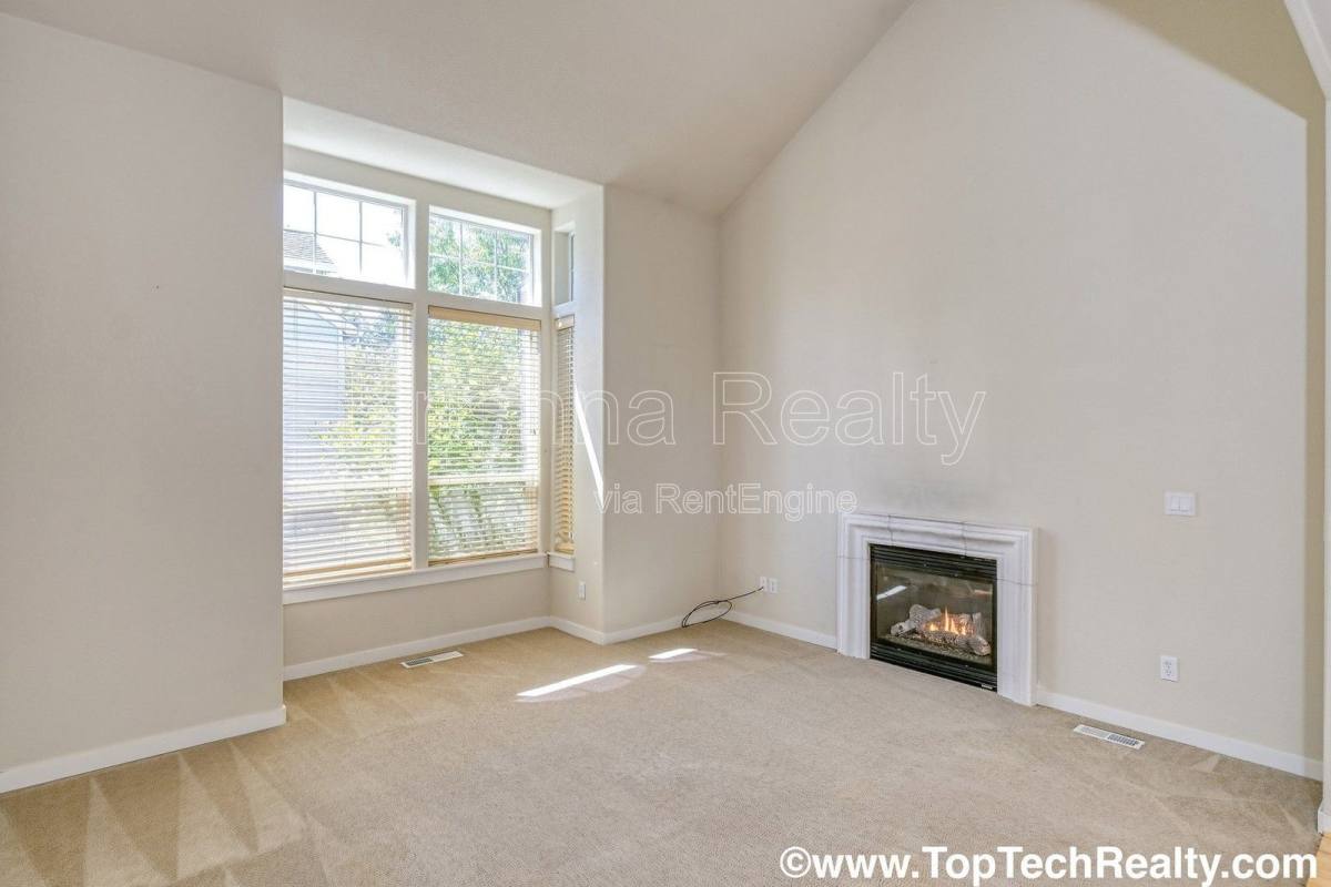 Townhouse for rent at 14705 SW Redbud Way, Beaverton, OR 97007