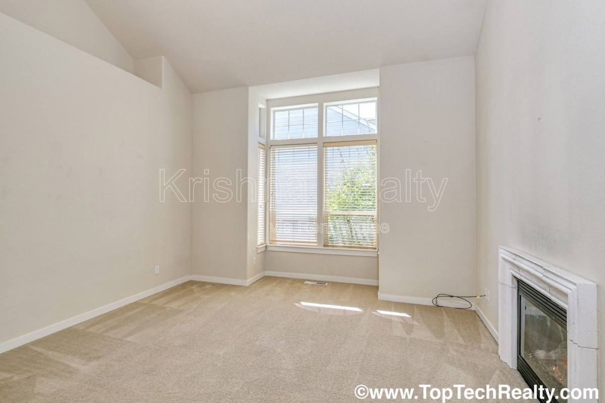 Townhouse for rent at 14705 SW Redbud Way, Beaverton, OR 97007