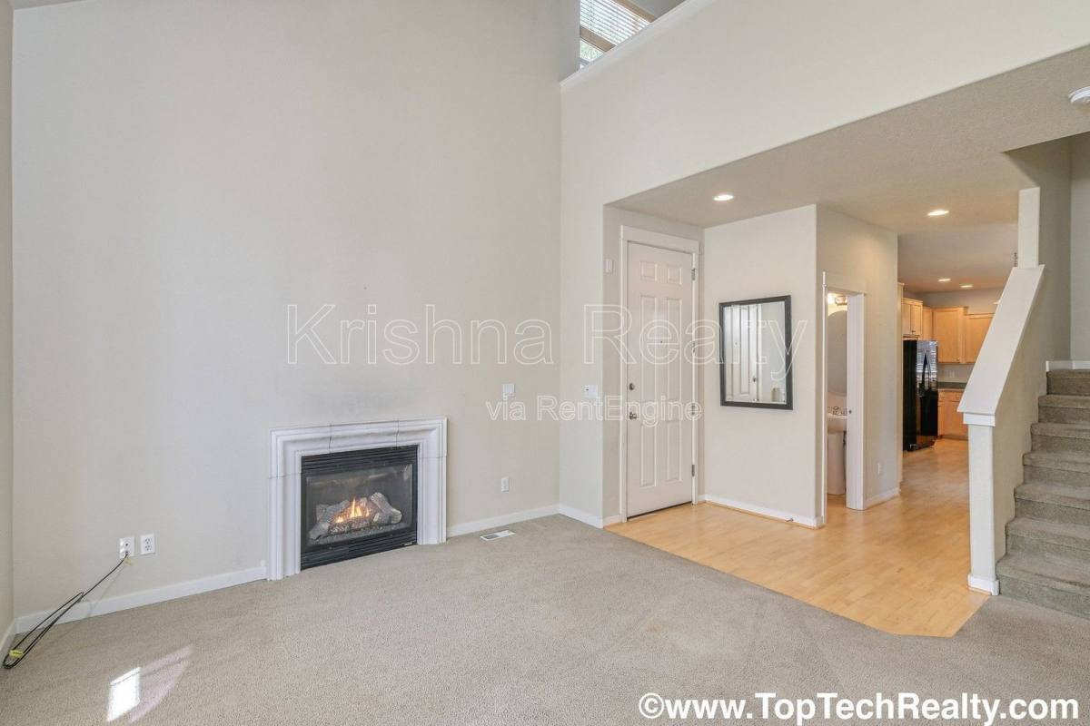 Townhouse for rent at 14705 SW Redbud Way, Beaverton, OR 97007