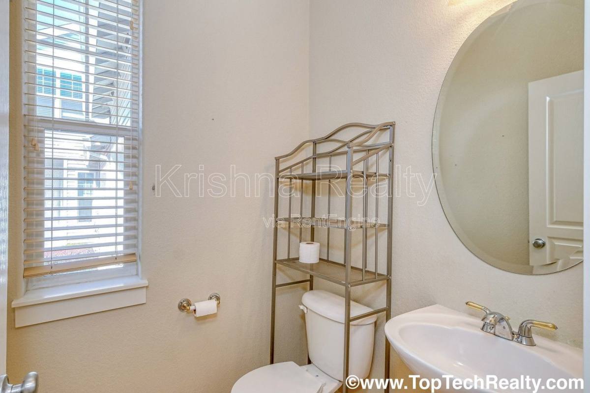 Townhouse for rent at 14705 SW Redbud Way, Beaverton, OR 97007