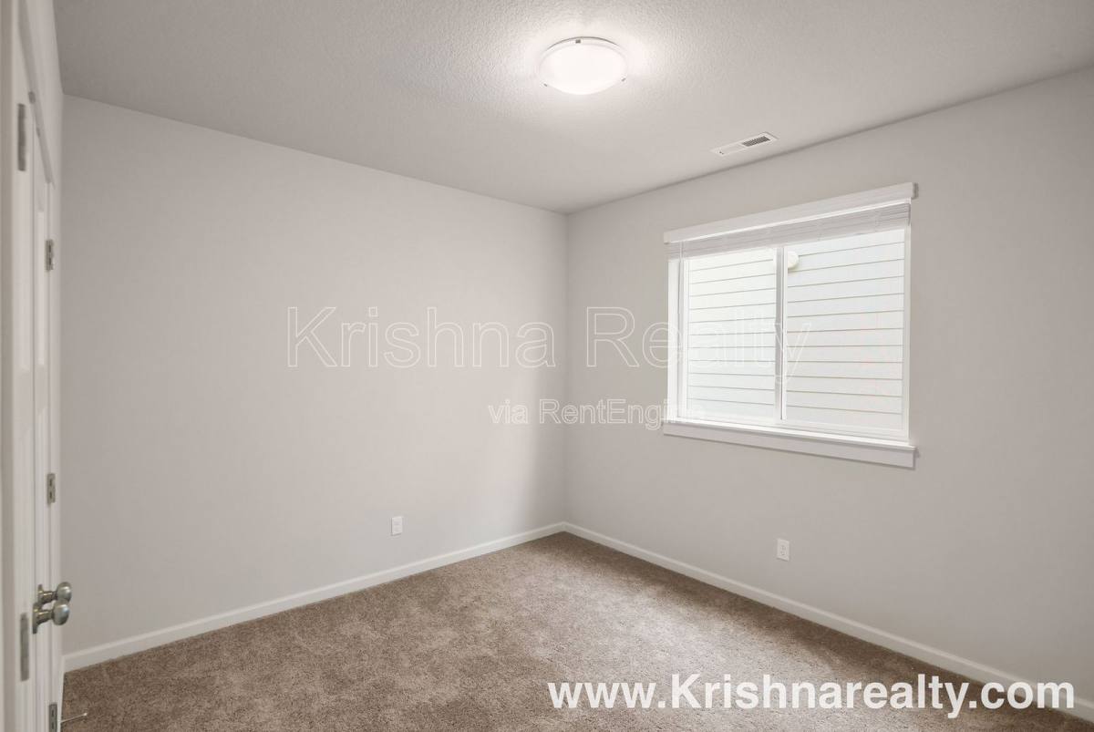 House for rent at 1004 S 31st Ave, Cornelius, OR 97113