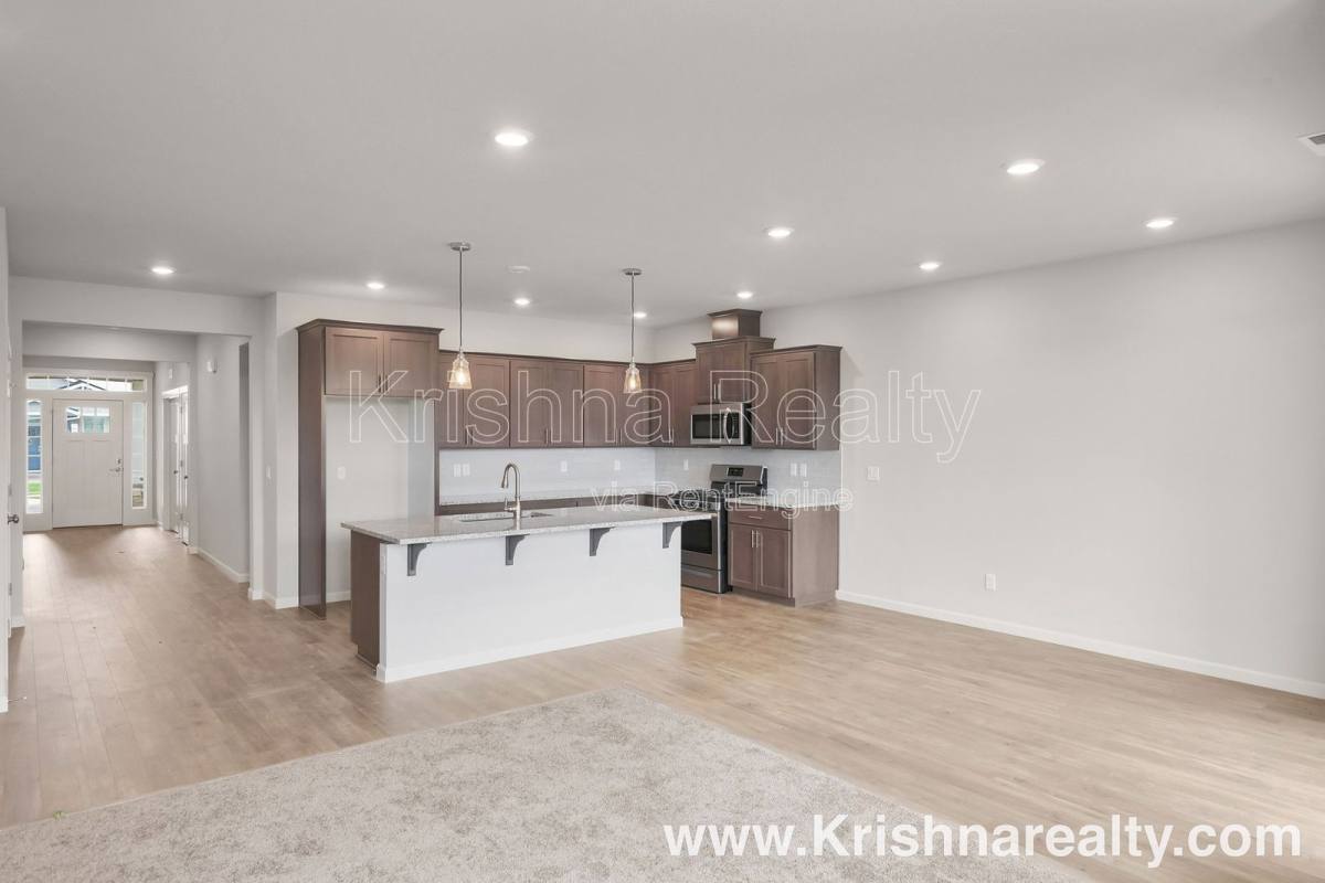House for rent at 1004 S 31st Ave, Cornelius, OR 97113