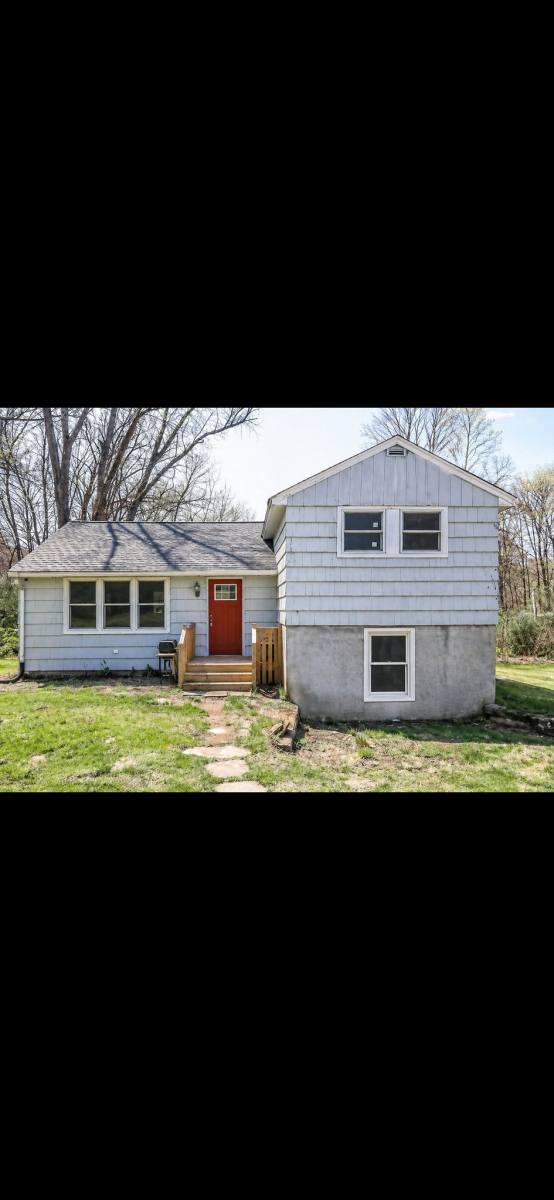 House for rent at 55 Park Lane E, New Milford, CT 06776