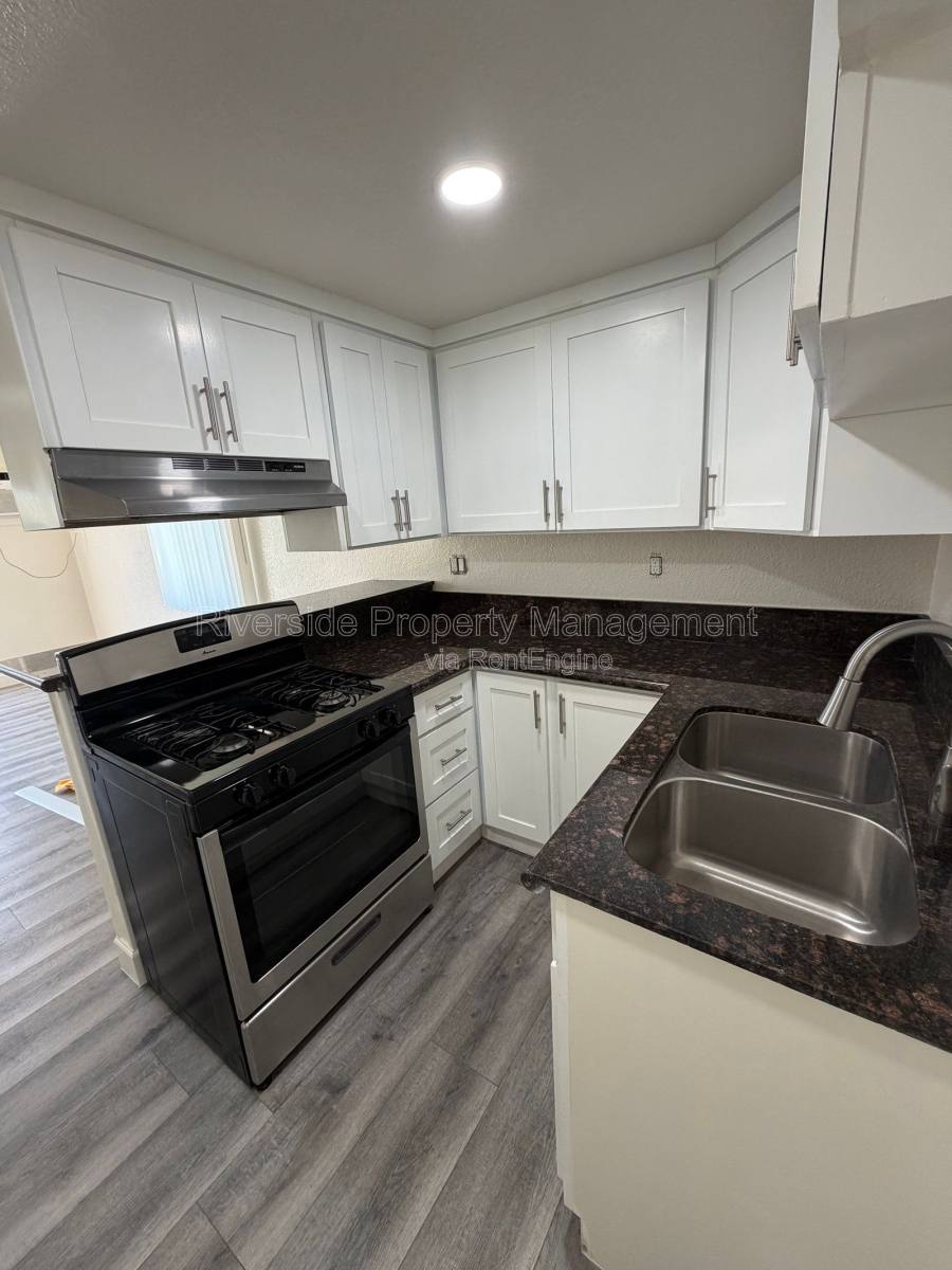 Apartment for rent at 1221 Villa St #A, Riverside, CA 92507