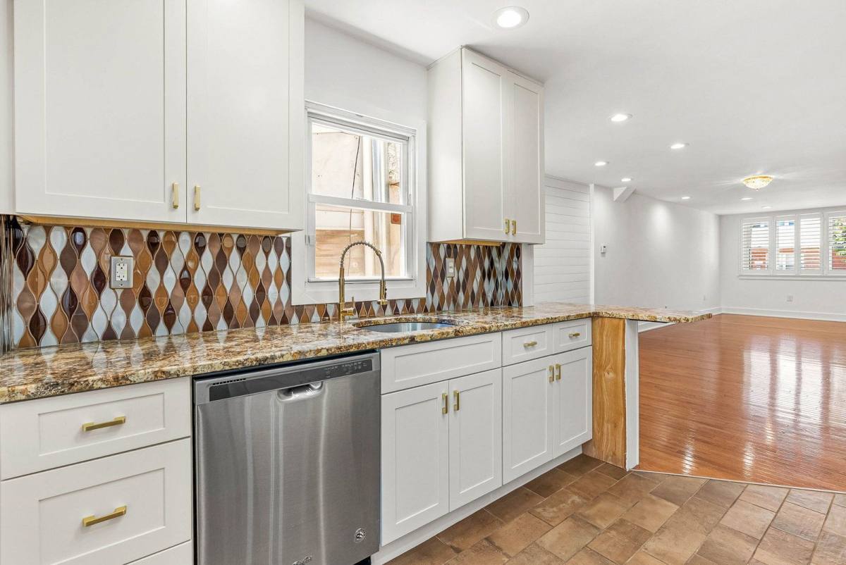 Townhouse for rent at 2911 S 15th St, Philadelphia, PA 19145