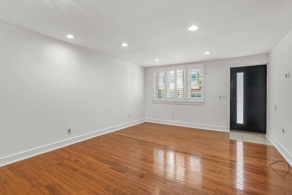 Townhouse for rent at 2911 S 15th St, Philadelphia, PA 19145