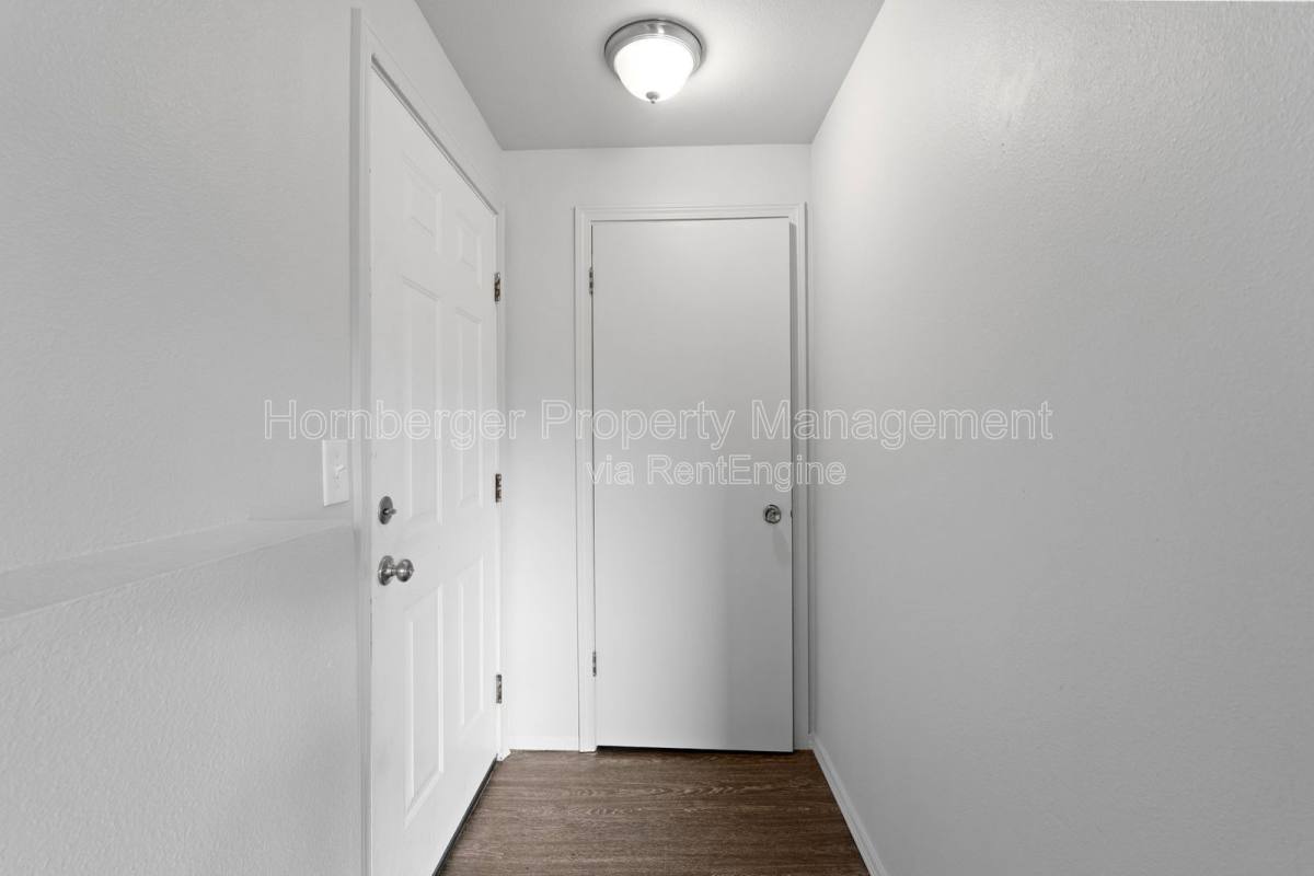 Apartment for rent at 3203 N Smith St #6, Spokane, WA 99207