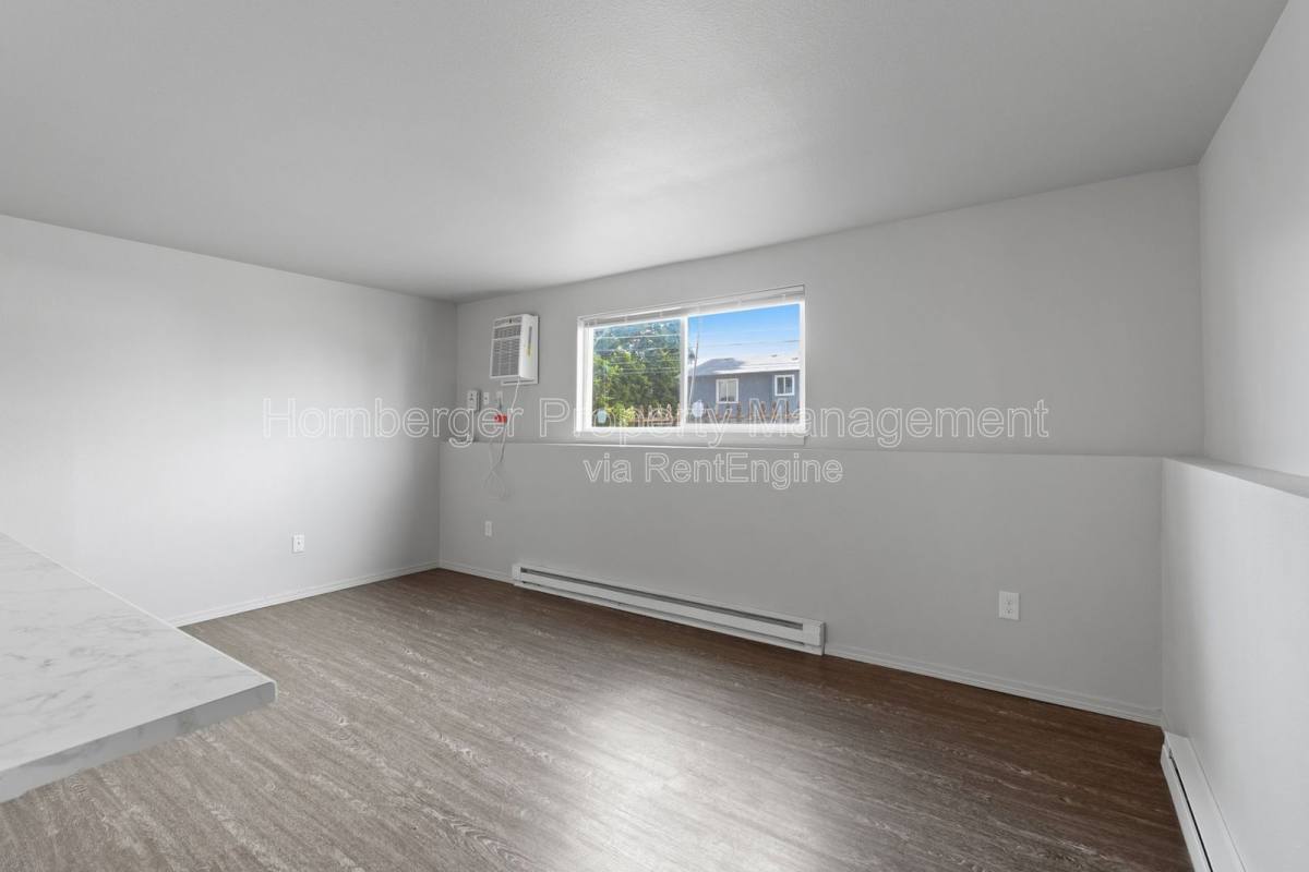Apartment for rent at 3203 N Smith St #6, Spokane, WA 99207