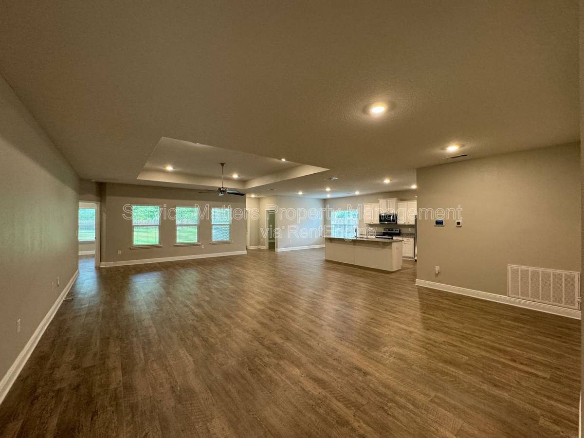 House for rent at 7982 Silver Maple Dr, Milton, FL 32583