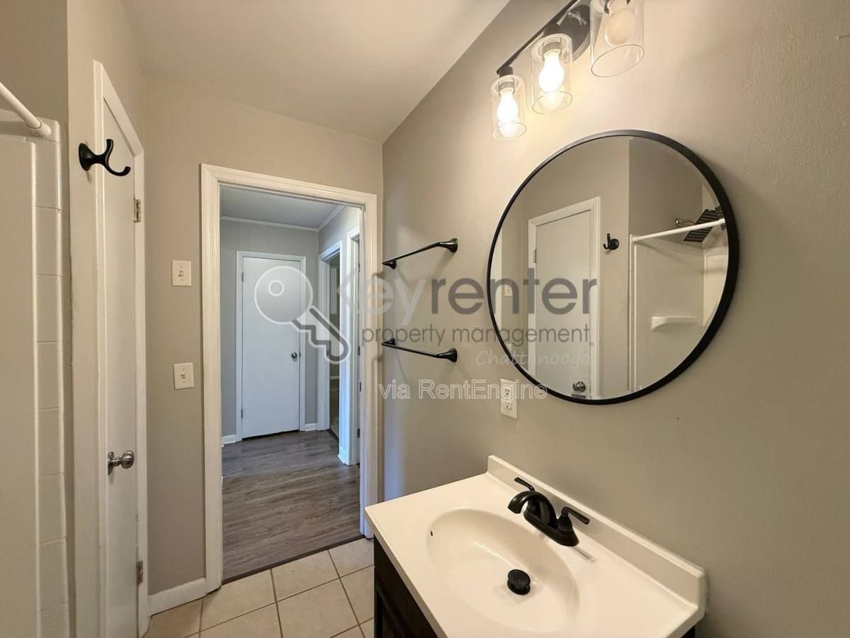 Apartment for rent at 550 Alexander Dr #A, Chattanooga, TN 37415