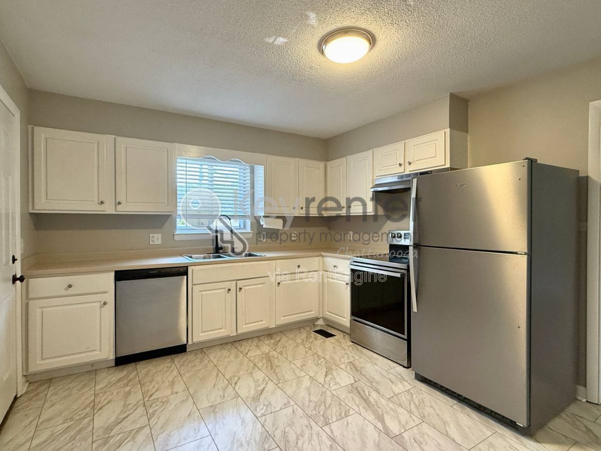 Apartment for rent at 550 Alexander Dr #A, Chattanooga, TN 37415