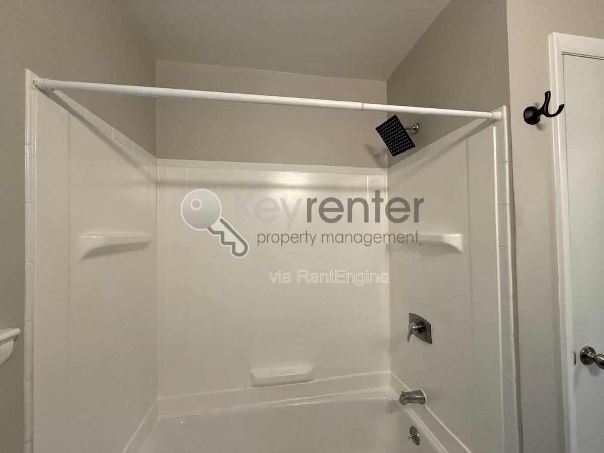 Apartment for rent at 550 Alexander Dr #A, Chattanooga, TN 37415