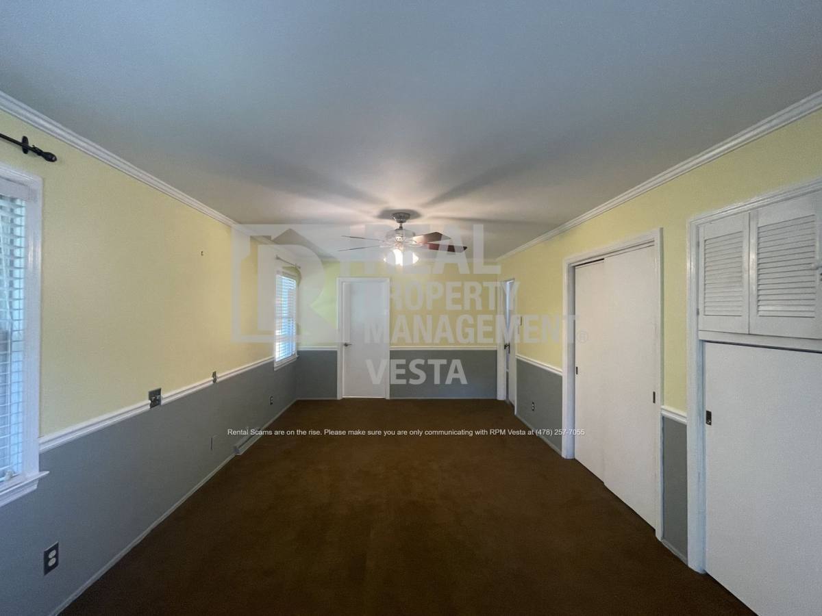 House for rent at 240 Candler Dr, Macon, GA 31204