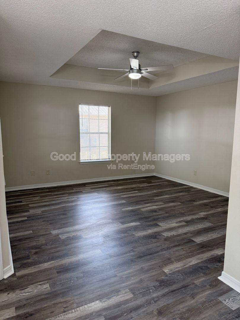 Apartment for rent at 9980 Bowman Ave #L, Pensacola, FL 32534