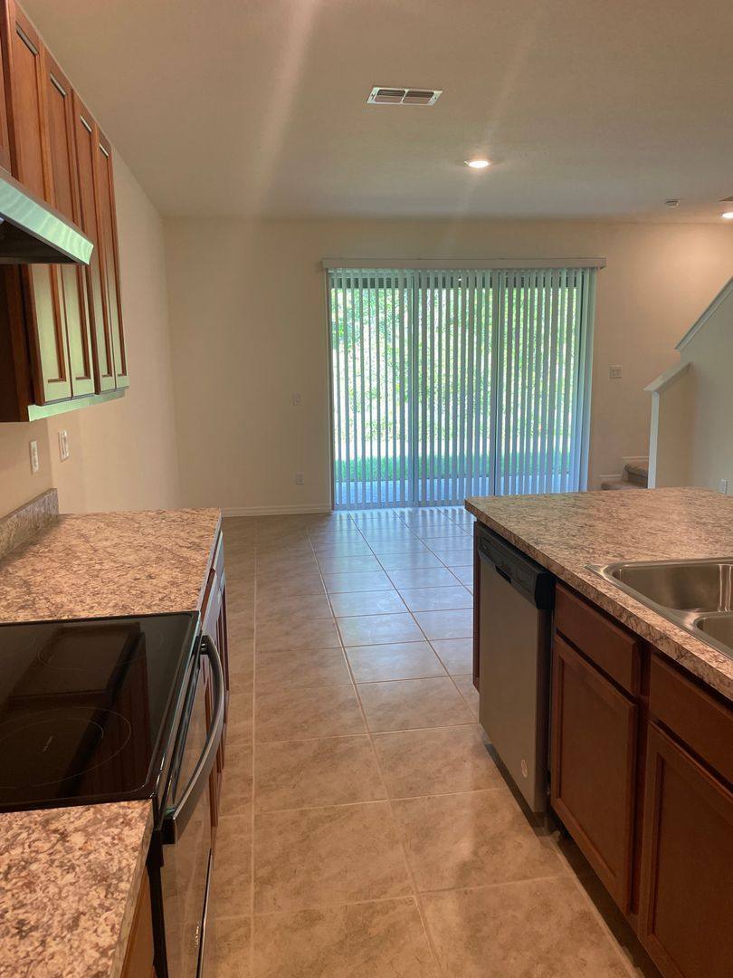 House for rent at 1249 Yellow Finch Dr, Davenport, FL 33837