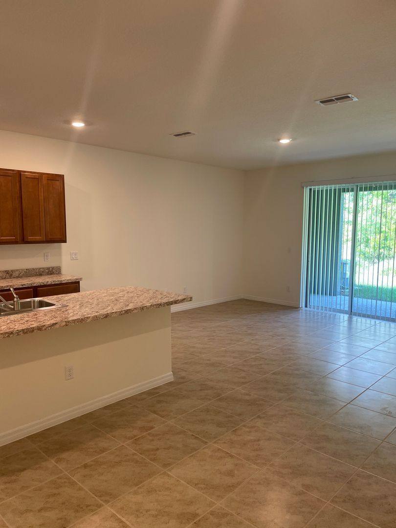 House for rent at 1249 Yellow Finch Dr, Davenport, FL 33837