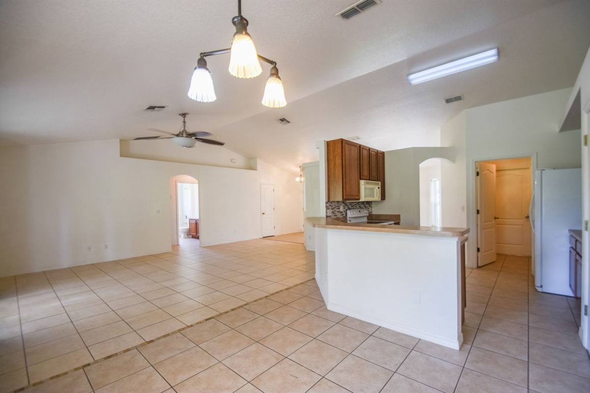 House for rent at 10438 Vista Pines Loop, Clermont, FL 34711