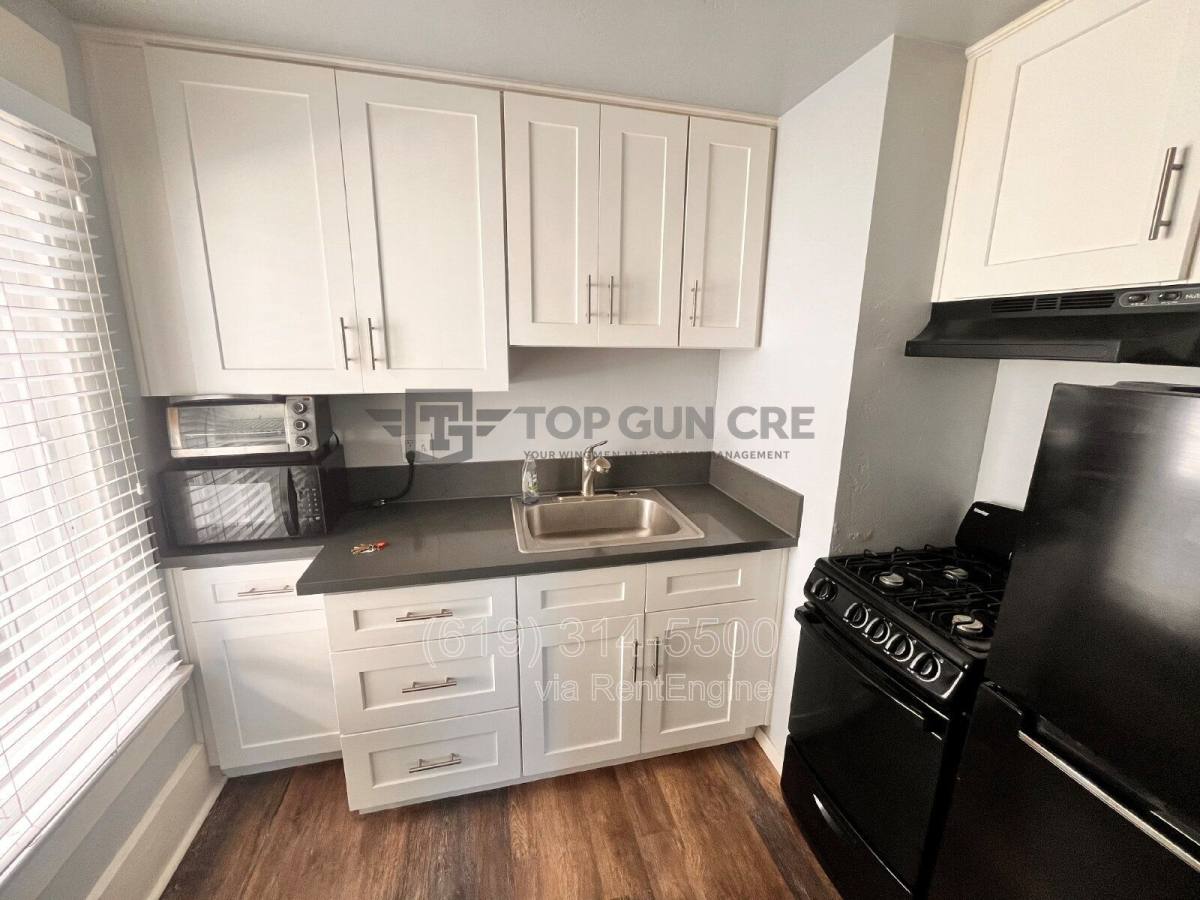 Apartment for rent at 134 W Hawthorn St #17, San Diego, CA 92101