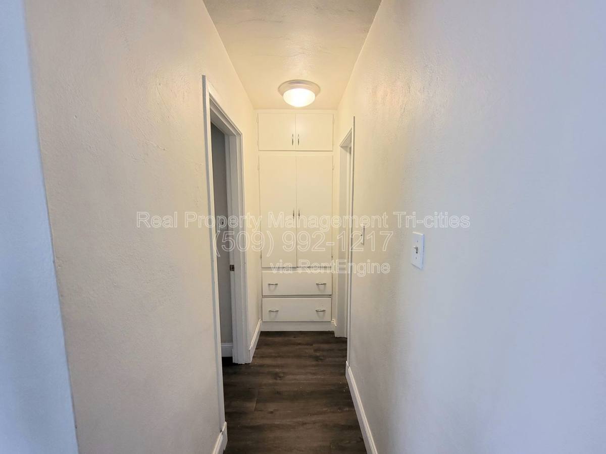 Apartment for rent at 1101 W Margaret St #B, Pasco, WA 99301