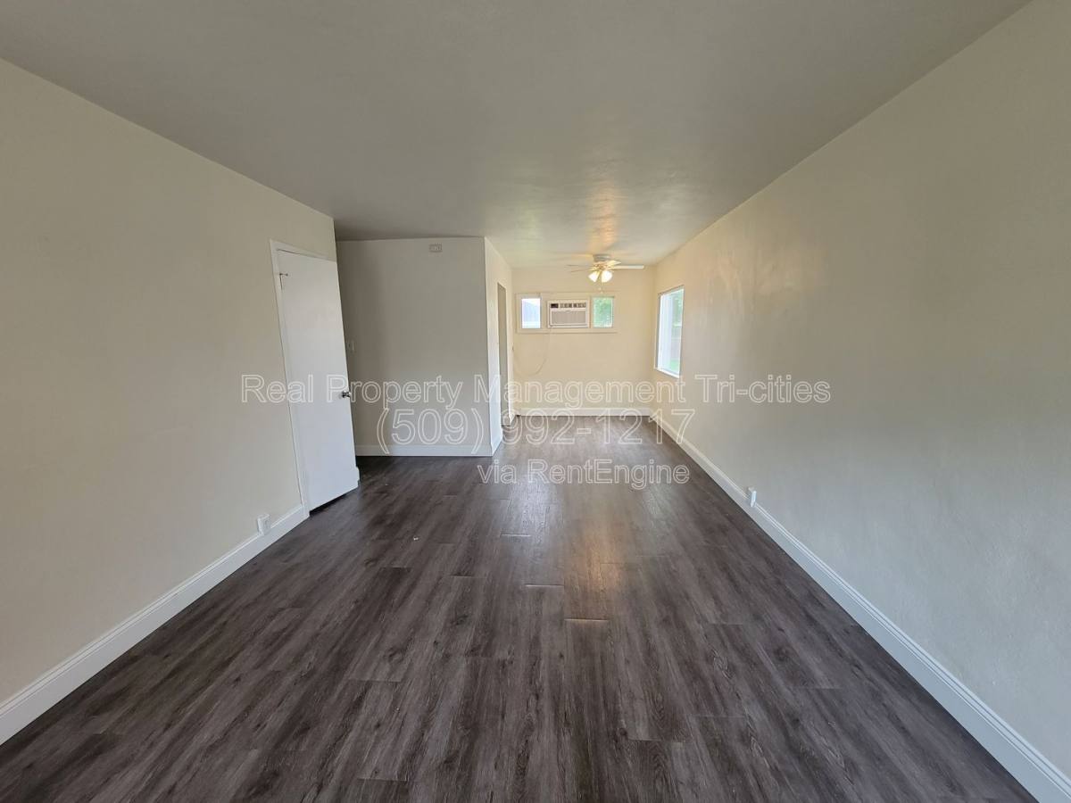 Apartment for rent at 1101 W Margaret St #B, Pasco, WA 99301