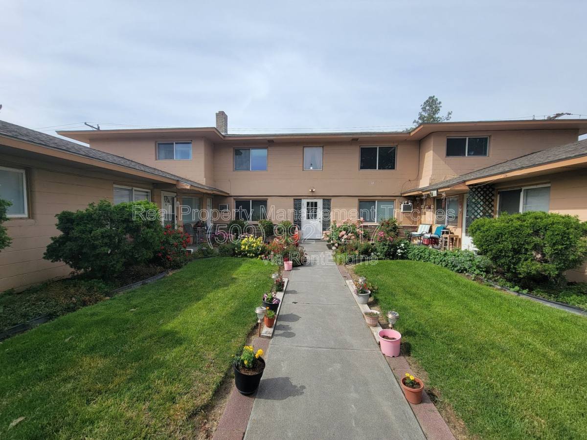 Apartment for rent at 1101 W Margaret St #B, Pasco, WA 99301