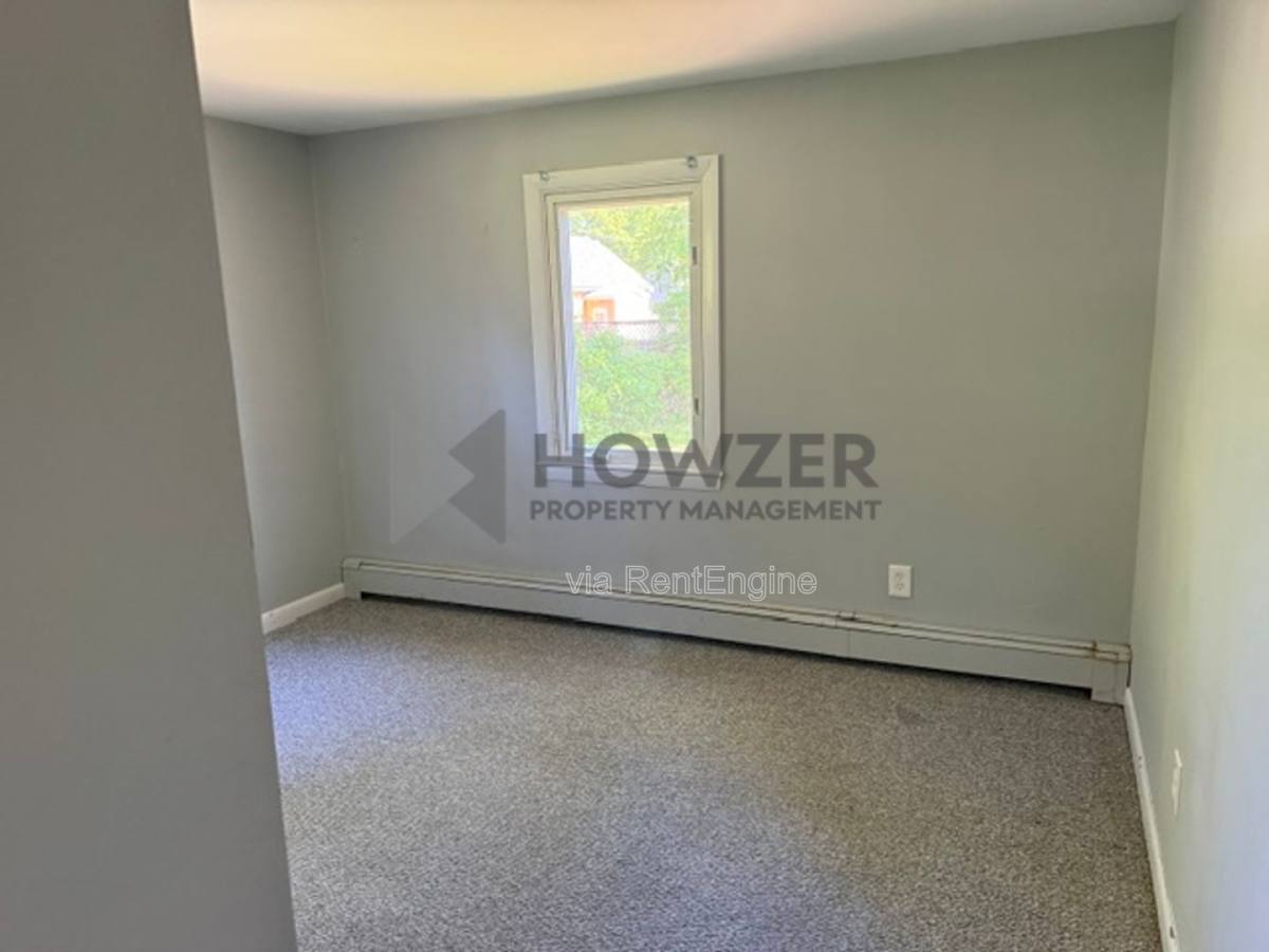 House for rent at 14 Ellis Dr, Hyannis, MA 02601