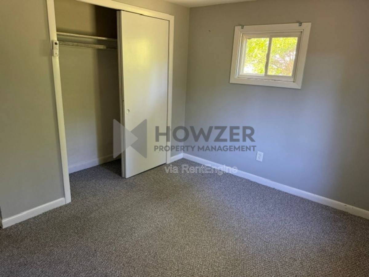 House for rent at 14 Ellis Dr, Hyannis, MA 02601