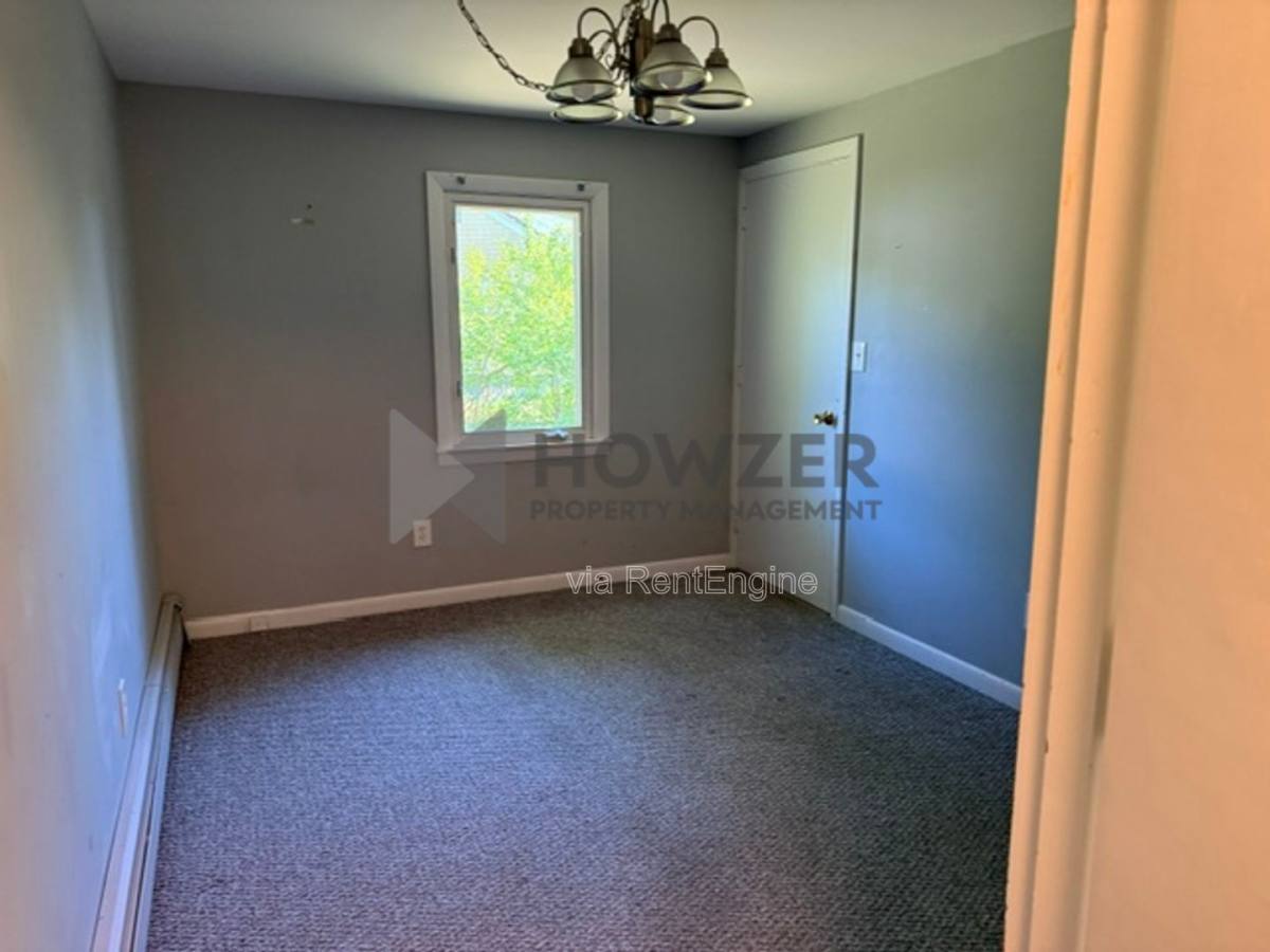 House for rent at 14 Ellis Dr, Hyannis, MA 02601
